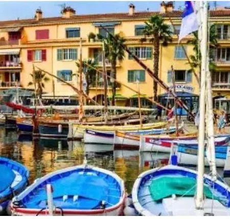 Joli T3 A 5 Mins A Pied Et Port Avec Parking *