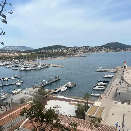 Joli T3 A 5 Mins A Pied Et Port Avec Parking 아파트 사나리쉬르메르