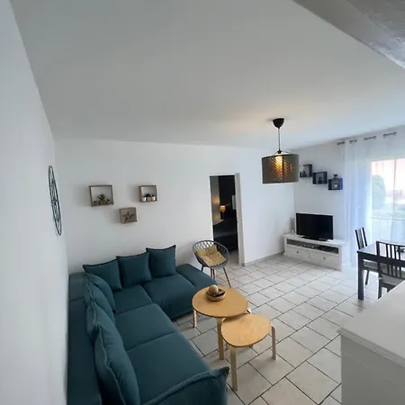 Joli T3 A 5 Mins A Pied Et Port Avec Parking 아파트 *