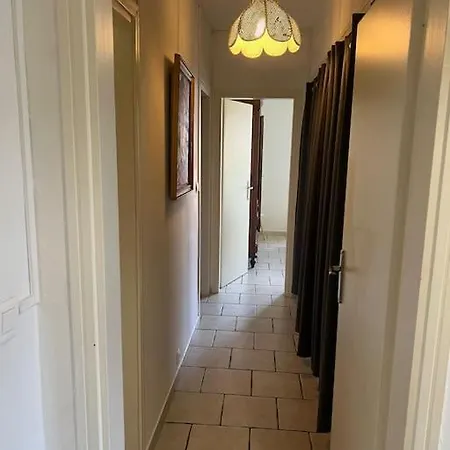 Joli T3 A 5 Mins A Pied Et Port Avec Parking